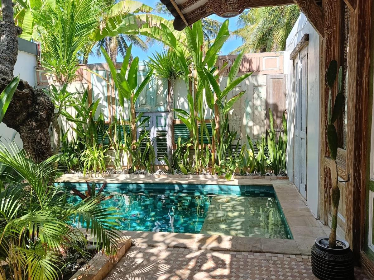 Jawa House Private Villas ギリ・トラワンガン エクステリア 写真