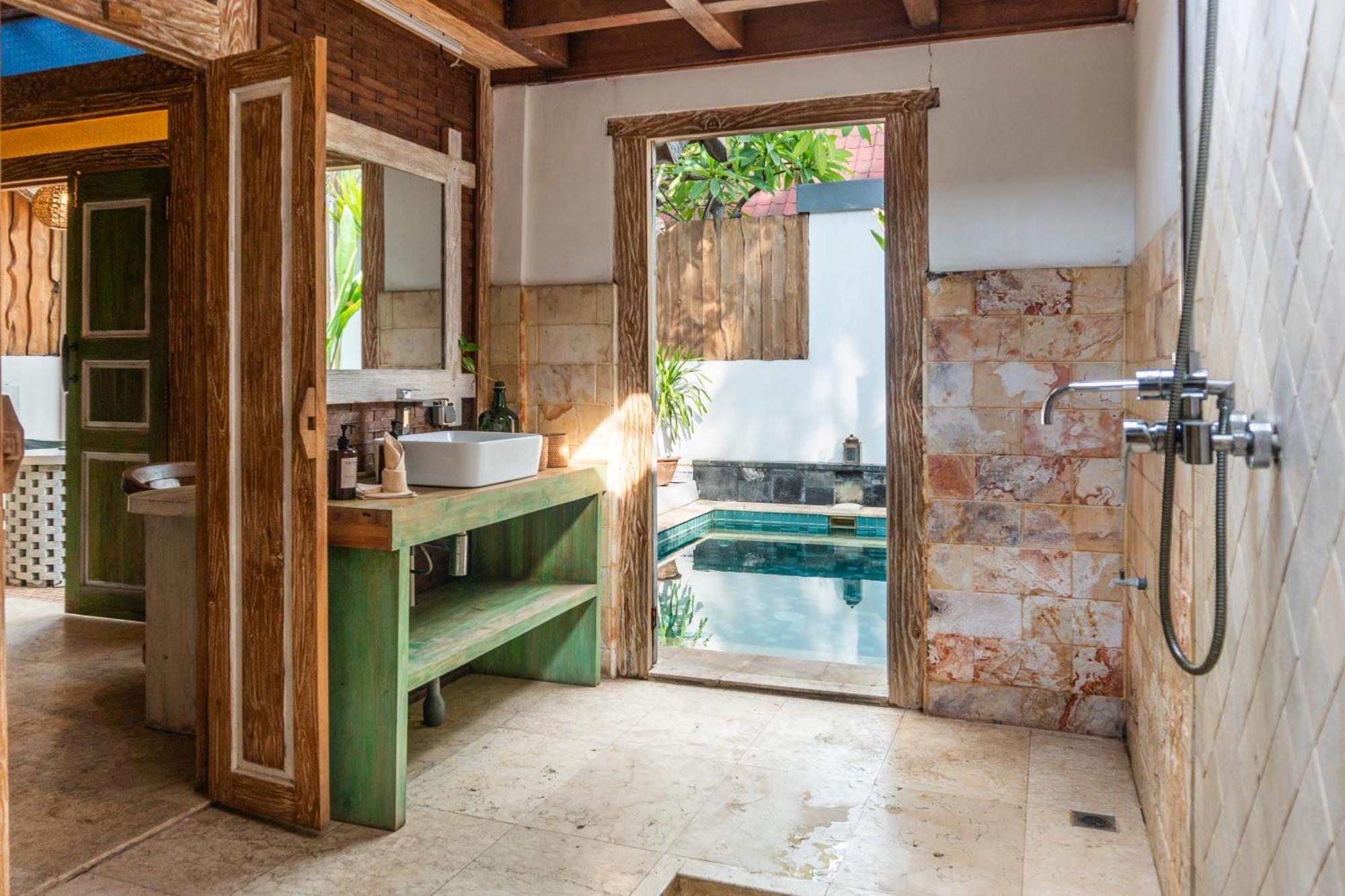 Jawa House Private Villas ギリ・トラワンガン エクステリア 写真